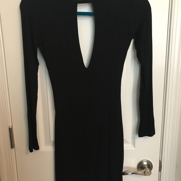 Black mini dress from Lulu's - Picture 4 of 5